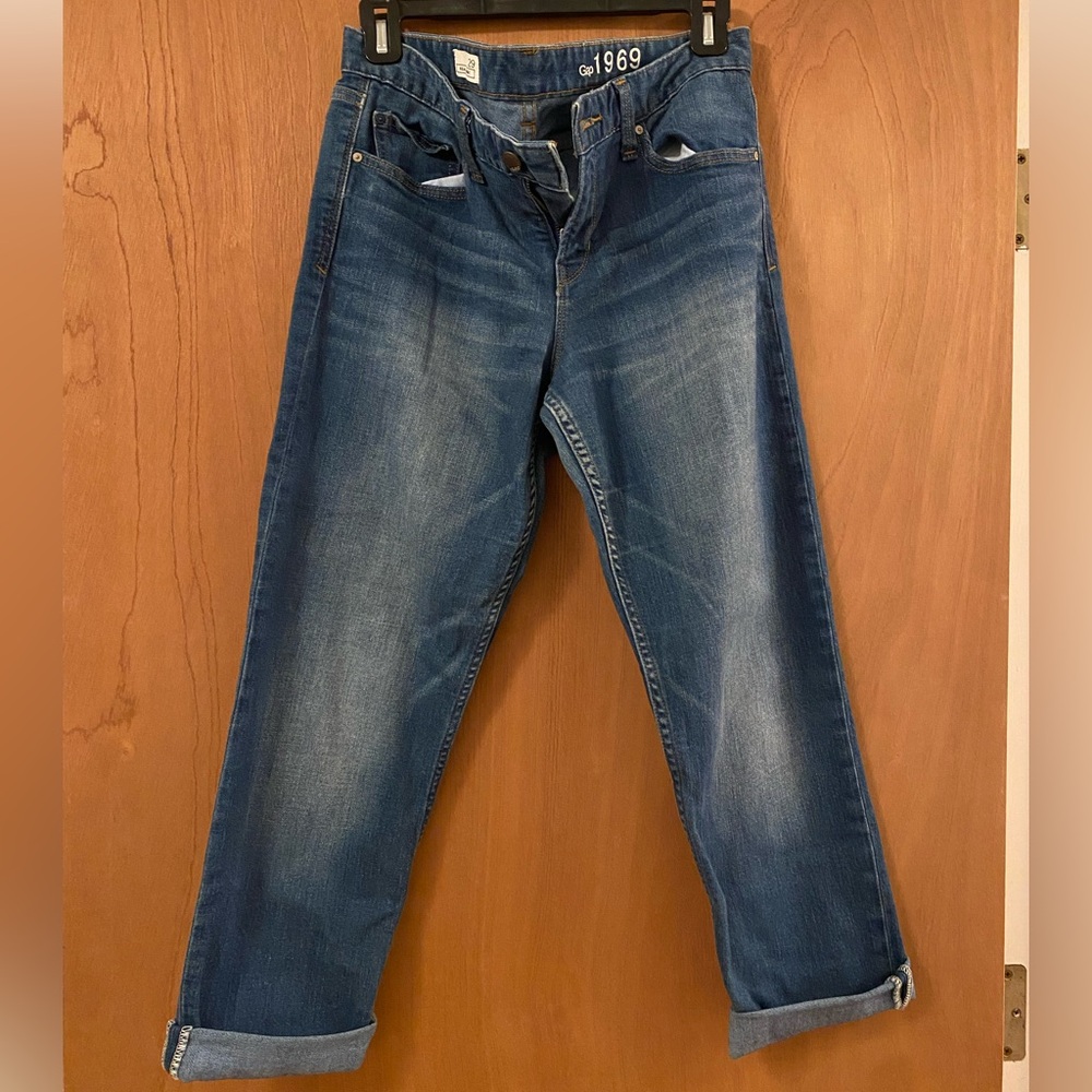 Low waisted straight Gap jeans